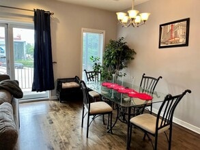 1909 S State St, Unit Unit 2 in Chicago, IL - Building Photo - Building Photo