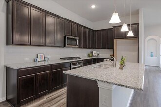 708 Sunny Ridge Dr in Leander, TX - Building Photo - Building Photo