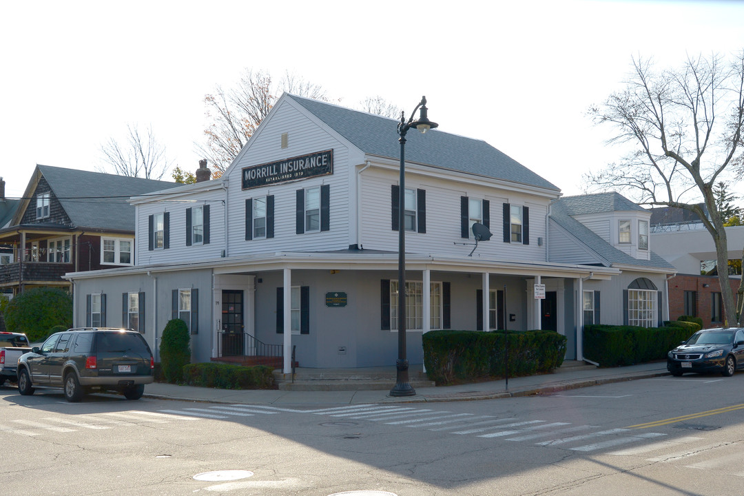 19 Central St in Norwood, MA - Building Photo