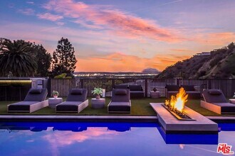 1707 Rising Glen Rd in Los Angeles, CA - Building Photo - Building Photo