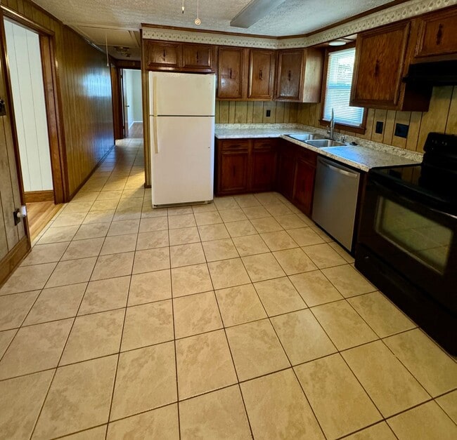 119 Morris Ave in Mount Holly, NC - Building Photo - Building Photo