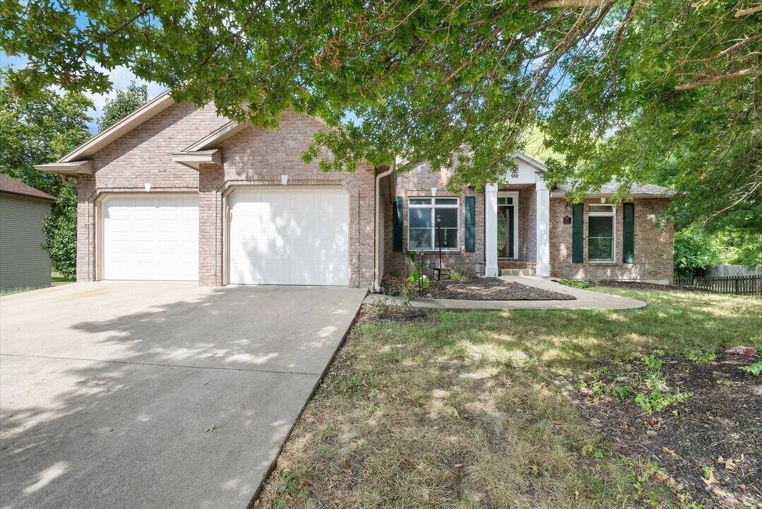 4111 Watertown Pl in Columbia, MO - Building Photo