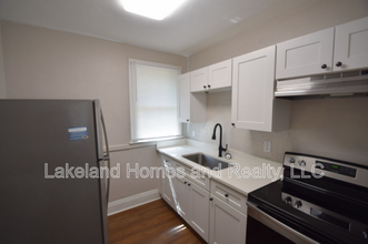906 Vistabula St in Lakeland, FL - Building Photo - Building Photo