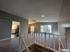 3840 Wakonda Dr in Bettendorf, IA - Building Photo - Building Photo