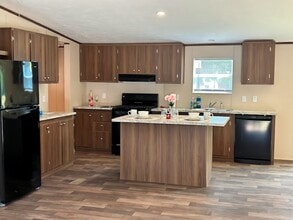 82 Deerwood Park in Centralia, IL - Building Photo - Building Photo