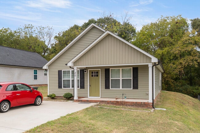 property at 40 Sunderland Rd SW