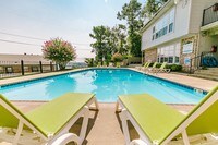 Building Photo - Holcombe Heights Apartments in Little Rock, Arkansas