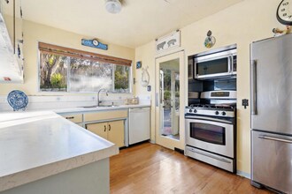 0 Unknown in Vista, CA - Building Photo - Building Photo