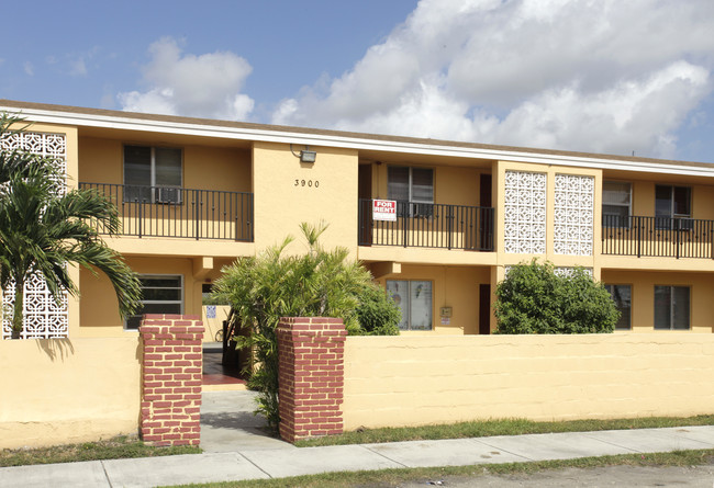 Galloway House Apartments in Miami, FL - Foto de edificio - Building Photo