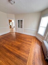 617 Hyde Park Ave, Unit 1 in Boston, MA - Foto de edificio - Building Photo