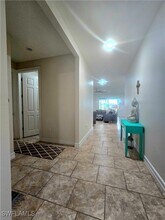 3401 Acapulco Cir in Cape Coral, FL - Foto de edificio - Building Photo