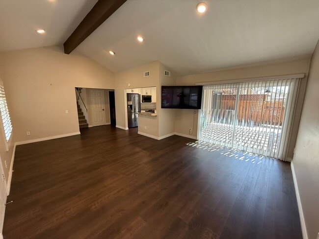 5323 Caminito Velasquez in San Diego, CA - Building Photo - Building Photo