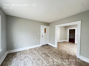 5444 Beacon Ave in St. Louis, MO - Building Photo - Building Photo