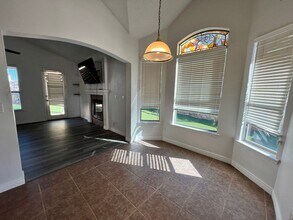 757 Desert Star Dr in Horizon City, TX - Foto de edificio - Building Photo