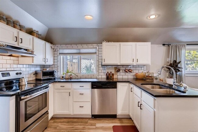 property at 4335 S Cherokee St