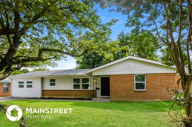 property at 4921 Rector Ave