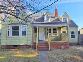 3504 Chesapeake Blvd in Norfolk, VA - Building Photo