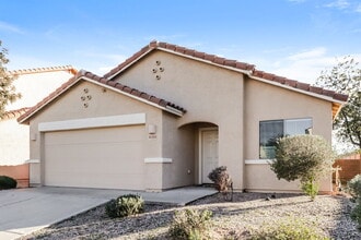 8301 W Melanitta Dr in Tucson, AZ - Foto de edificio - Building Photo