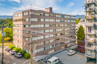 The Glass Manor in Vancouver, BC - Building Photo - Building Photo