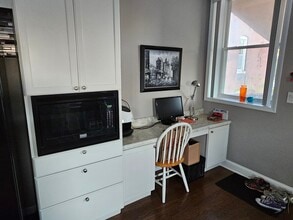 4333 Maryland Ave, Unit APT C in St. Louis, MO - Foto de edificio - Building Photo