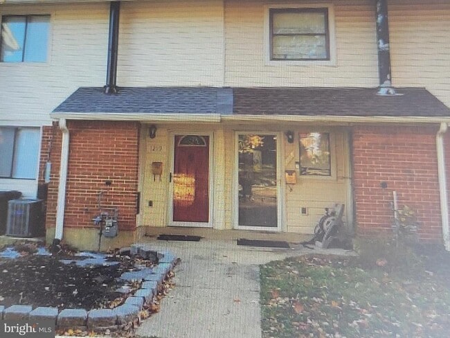 property at 1219 Marcy Ave