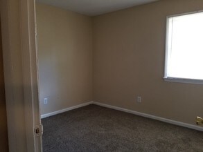 2326 Brentwood St-Unit -2326 in High Point, NC - Building Photo - Building Photo