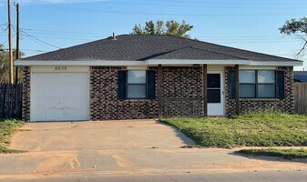4638 Erskine St in Lubbock, TX - Building Photo