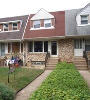 5411 Houghton Pl in Philadelphia, PA - Building Photo
