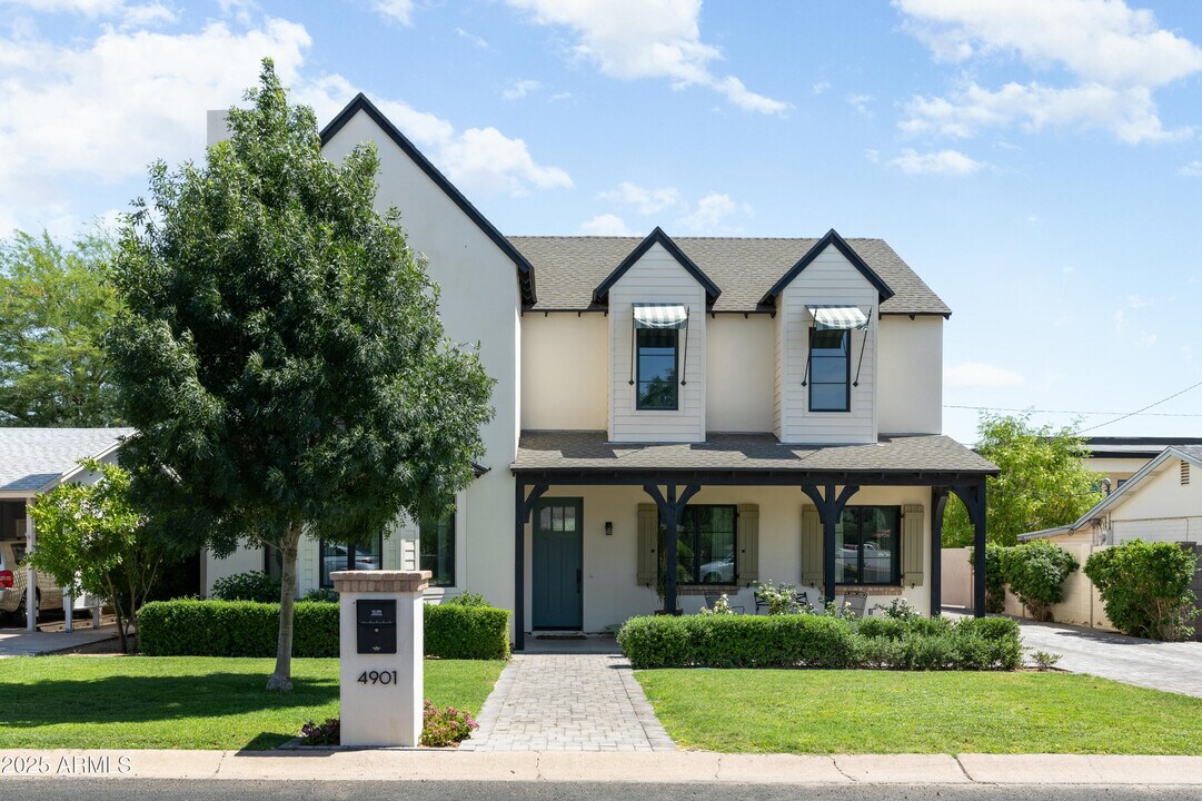 4901 E Amelia Ave in Phoenix, AZ - Building Photo