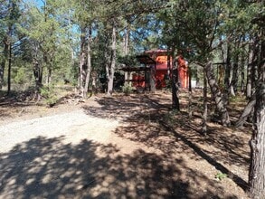 64 McMillen Rd in Tijeras, NM - Building Photo - Building Photo