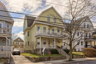 84 North St, Unit 1A in Medford, MA - Building Photo