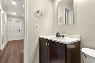 441 NE 30th St in Pompano Beach, FL - Building Photo - Building Photo