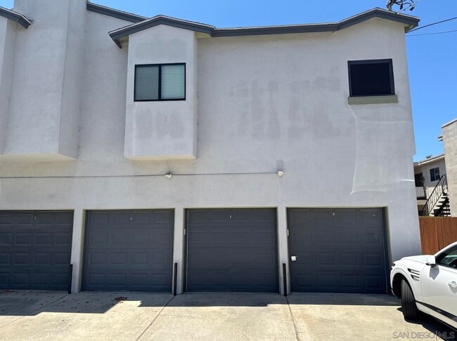 property at 4435 Marlborough Ave
