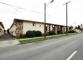 8200 Norwalk Boulevard Apartments