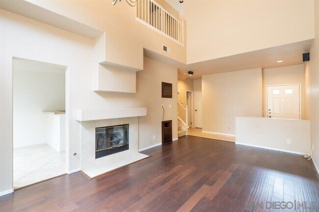 3781 Ruette De Ville in San Diego, CA - Building Photo - Building Photo