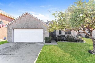 1508 Creekpark Ct in Arlington, TX - Building Photo