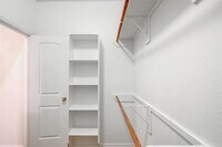 738 Nichols Dr photo'