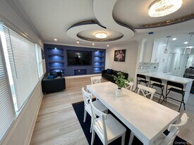 20 Gibson Blvd in Valley Stream, NY - Building Photo