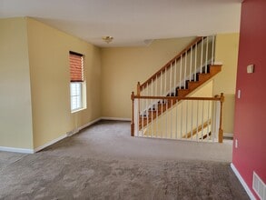 2006 Greystone Dr in Lebanon, PA - Foto de edificio - Building Photo