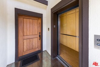 10611 Ashton Ave-Unit -1 in Los Angeles, CA - Building Photo - Building Photo
