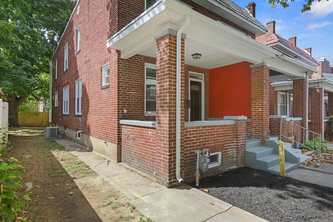 2616 Reel St in Harrisburg, PA - Building Photo