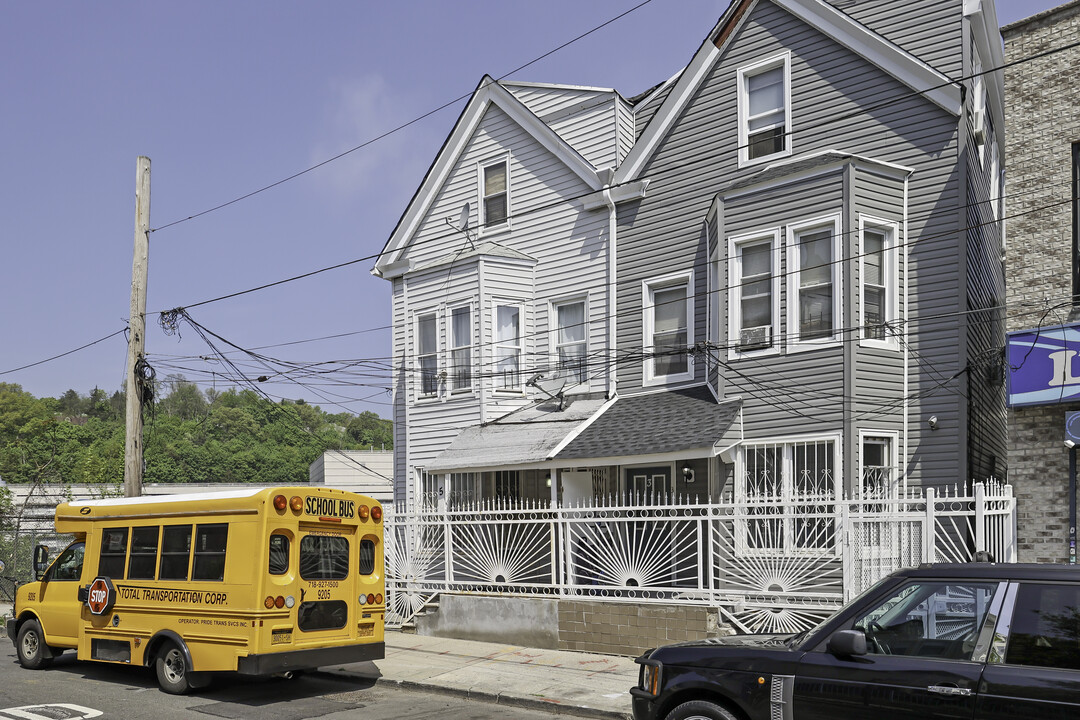 5 Terrace View Ave in Bronx, NY - Building Photo