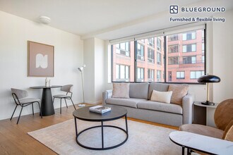 255 W 94th St in New York, NY - Building Photo - Building Photo