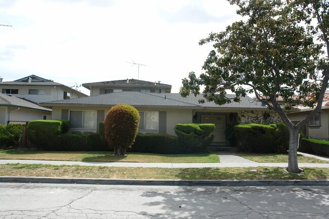 360 Richfield Dr in San Jose, CA - Building Photo - Building Photo