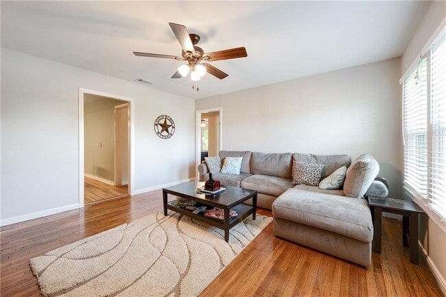 7815 Hardy Dr in Austin, TX - Building Photo - Building Photo