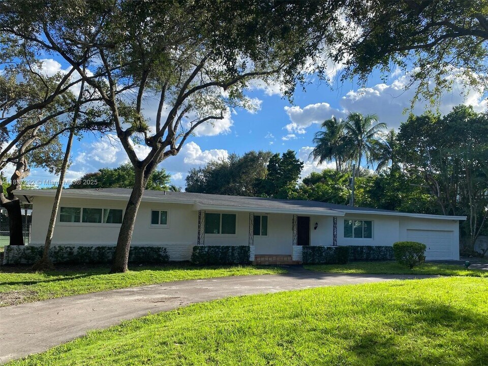 5920 SW 114th Terrace in Miami, FL - Building Photo