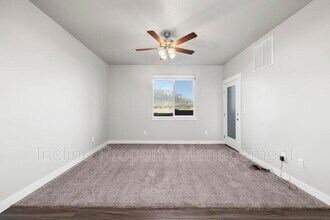 337 W 490 N in Vineyard, UT - Foto de edificio - Building Photo