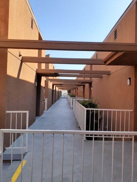 Huntington Ridge Apartments in Los Angeles, CA - Foto de edificio