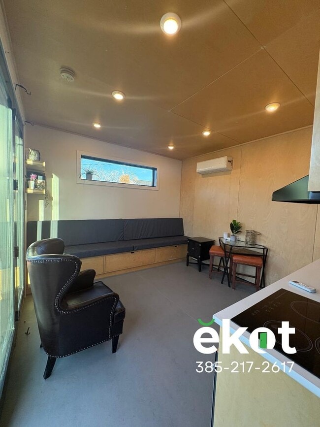 613 Emery St W in Salt Lake City, UT - Building Photo - Building Photo