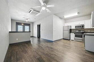 903 Fannin St in Denton, TX - Building Photo - Building Photo